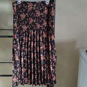 Max Studio full length accordion pleat skirt